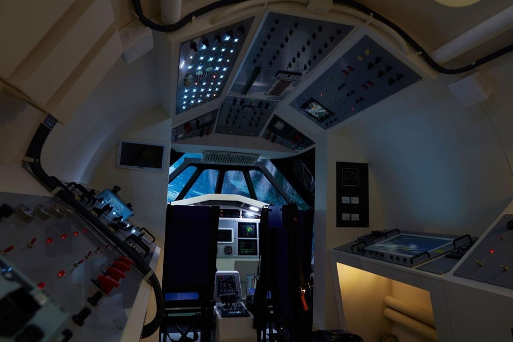 Un véritable décor de navette spatiale à la disposition des créateurs au coeur de Paris.