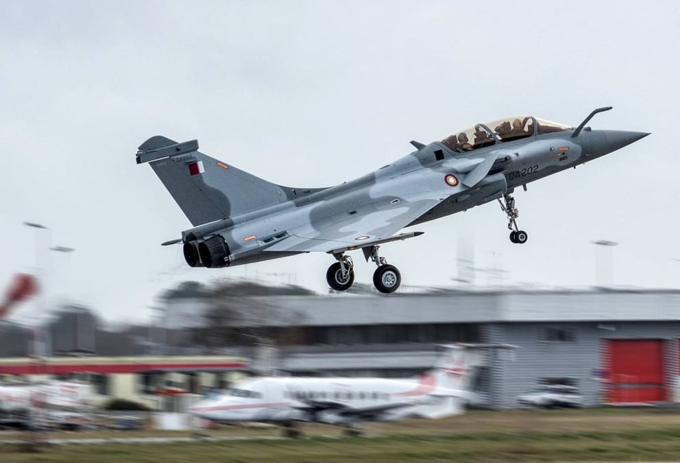 Dassault Aviation a livré le premier Rafale au Qatar.
