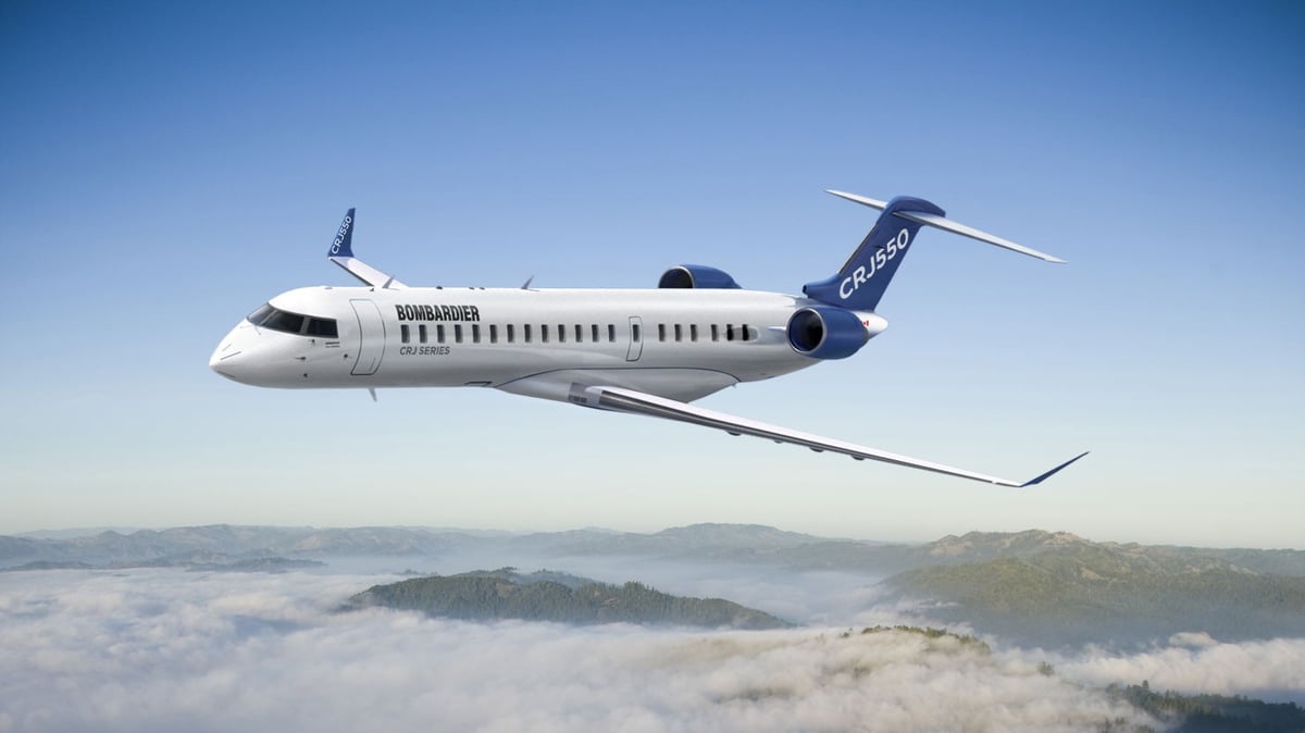 Le Bombardier CRJ550 est le dernier CRJ en date, dérivé du CRJ700 mais offrant 50 places en trois classes.