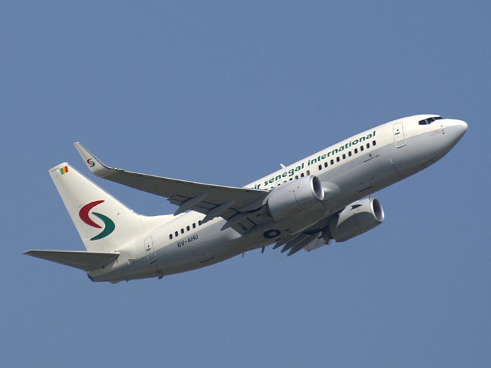 Air Sénégal International exploitait trois Boeing 737-700 et un Bombardier Dash 8-300.