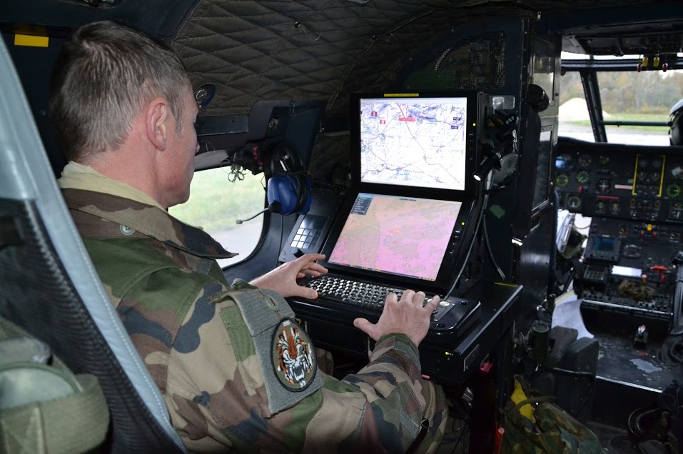 Le HMPC est PC volant embarqué à bord d'un Puma ou d'un Cougar