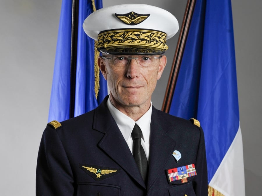 Le général Roos vient d'être nommé directeur de la SIMMAD