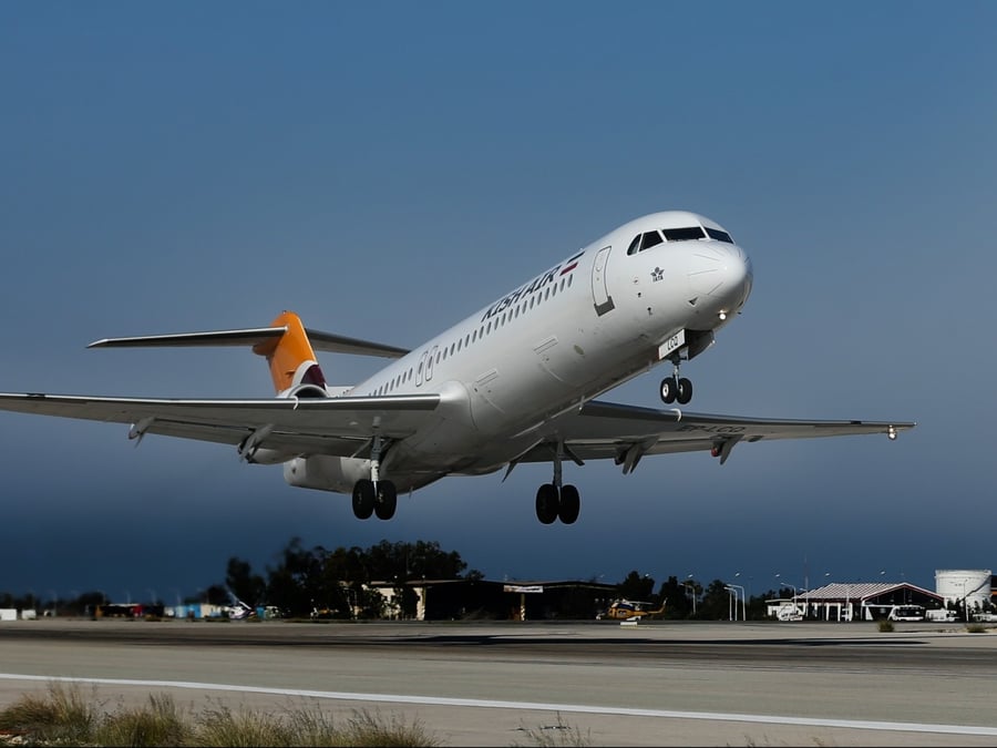 La compagnie aérienne iranienne Kish Air exploite actuellement une poignée de Fokker 100 et MD-83.