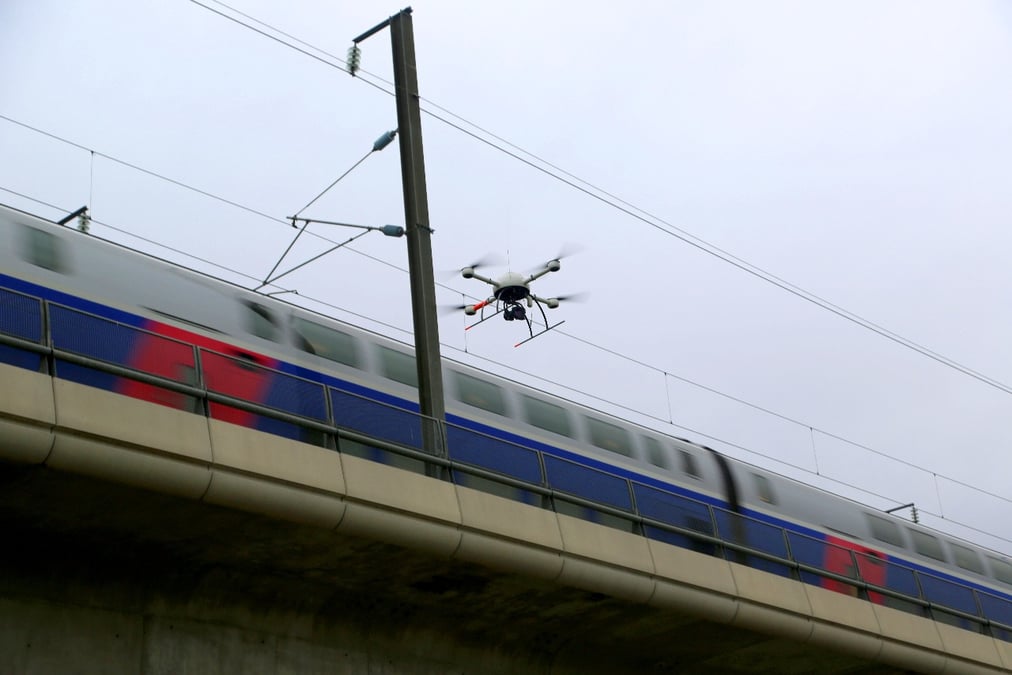 Le gouvernement propose des mesures pour réglementer l'usage des drones civils.