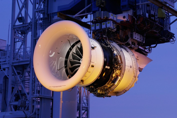 Le turboréacteur démonstrateur General Electric GenX dit "CMC", destiné à motoriser le Boeing 777X a accumulé 2 800 cycles.