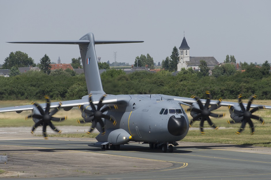 L'A400M MSN07 subit des travaux de correction mécanique à Séville.