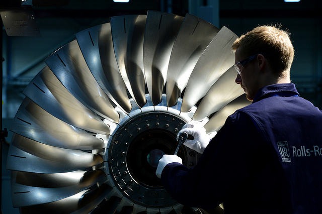 Latécoère produira les harnais destinés aux turboréacteurs Rolls-Royce Pearl 15 destinés à l'aviation d'affaires.