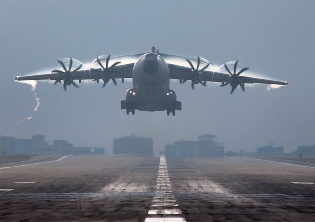 Pour le président d'Airbus Group, la première erreur a été de confier la motorisation de l'A400M à un "consortium peu expérimenté (sur ce type de propulsion/ndlr)".