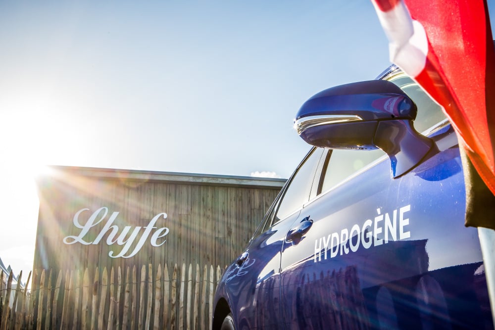 L'industriel nantais Lhyfe est l'un des pionniers de la production d'hydrogène vert et renouvelable pour la décarbonation de la mobilité et de l'industrie.