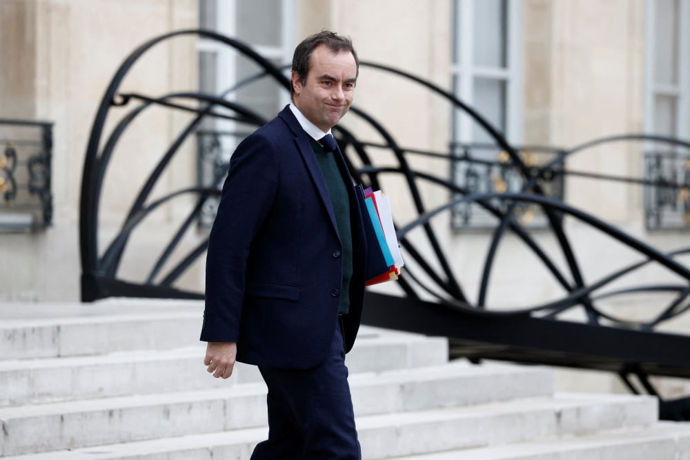 La taxe envisagée par Matignon ciblerait le patrimoine financier détenu au sein des holdings.