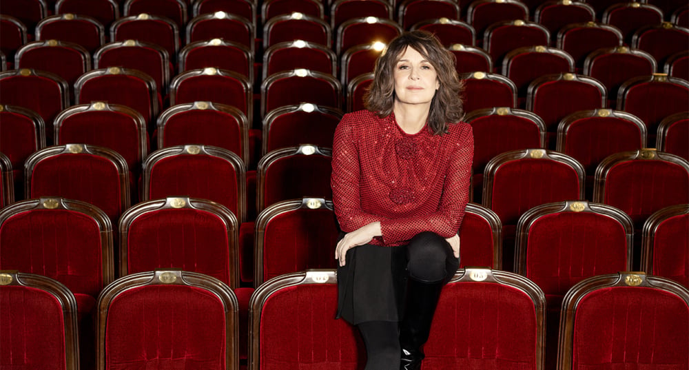 En tournée dans toute la France (Théâtre Marigny du 15 octobre 2025 au 3 janvier 2026).