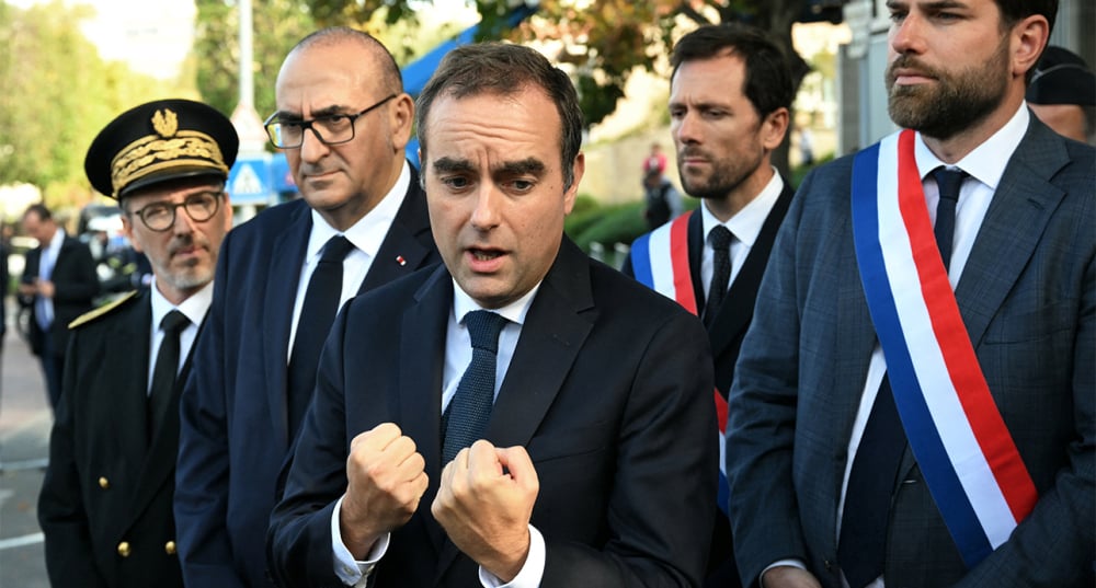 Face aux journalistes, le Premier ministre reconduit a défendu l’idée d’un gouvernement « plus libre »