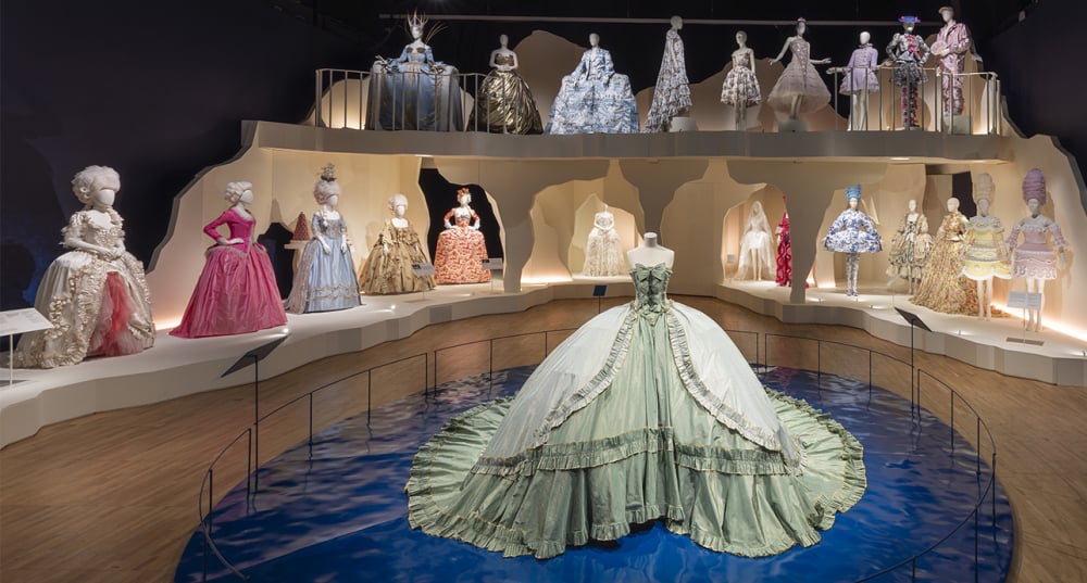 Les robes de Marie-Antoinette exposées à Londres.