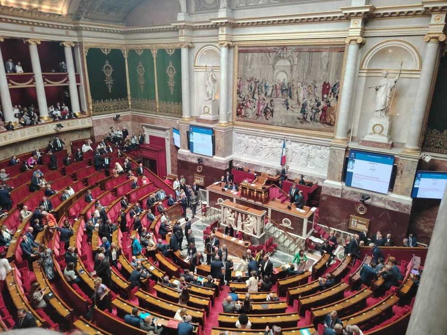 Chaque groupe va tenter d'arracher des victoires puisque, sans 49.3 possible, c'est la version amendée, issue des débats, qui sera théoriquement soumise au vote à la fin de l'année.