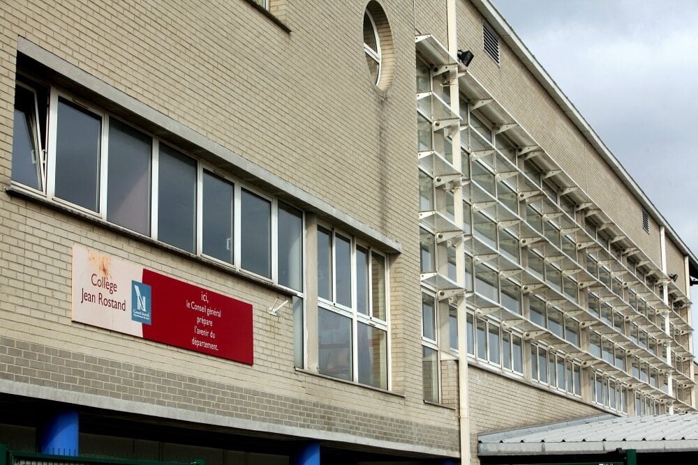 ©PHOTOPQR/VOIX DU NORD/Edouard Bride - ARMENTIERE LE 20/03/2012 - College Jean Rostand, a Armentieres (MaxPPP TagID: maxnewsworldtwo102825.jpg) [Photo via MaxPPP] - College Jean Rostand, a Armentieres