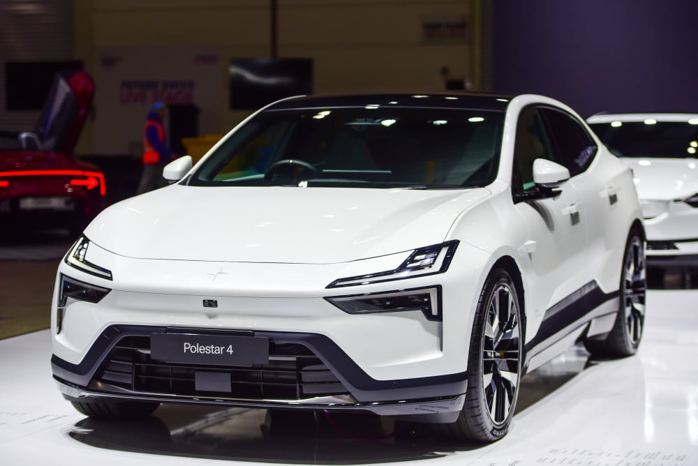 Le SUV coupé électrique Polestar 4 exposé à Melbourne (Australie) en juin.