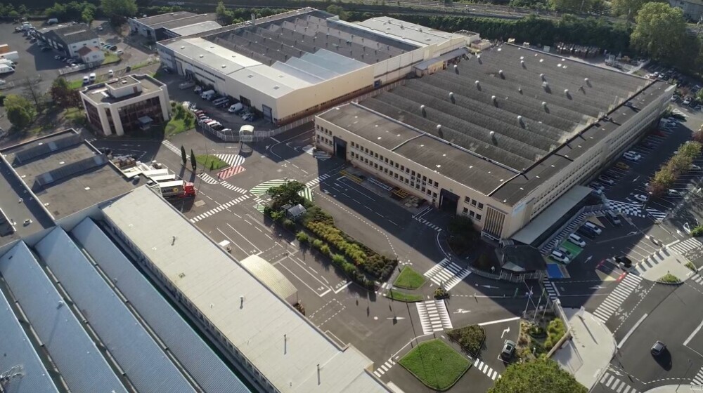L'usine Schneider Electric de Mâcon date des années 70.