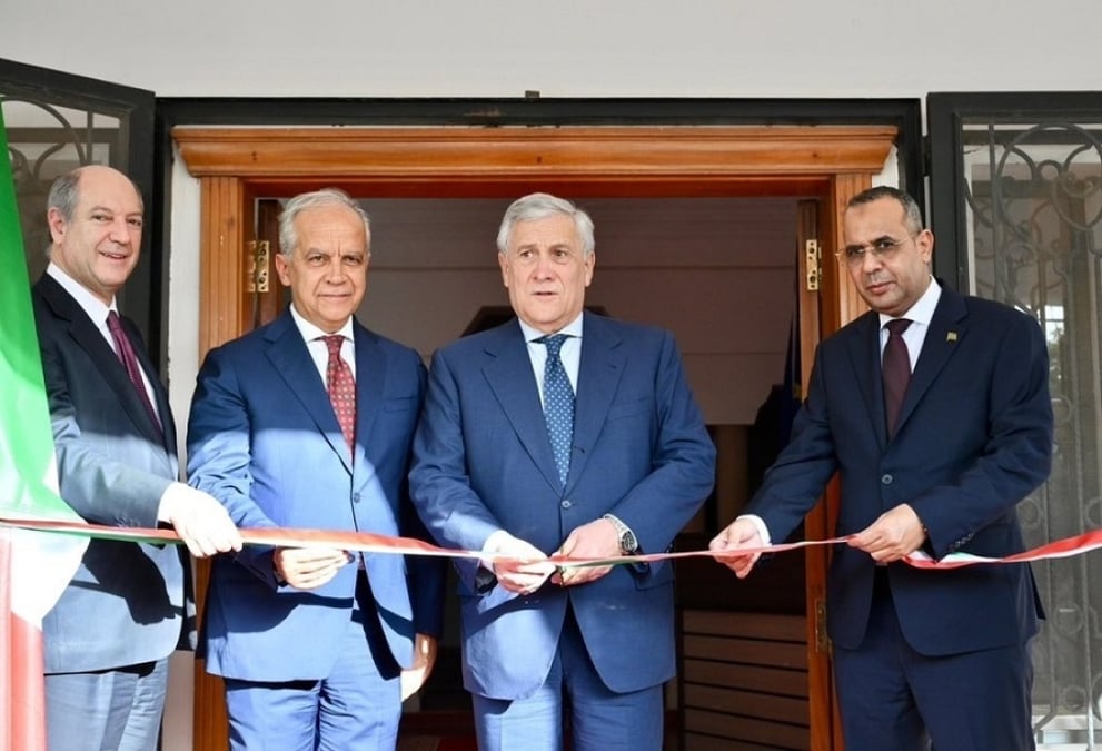 Les ministres italiens Antonio Tajani (Affaires étrangères) et Matteo Piantedosi (Intérieur) inaugurant la nouvelle ambassade d'Italie à Nouakchott