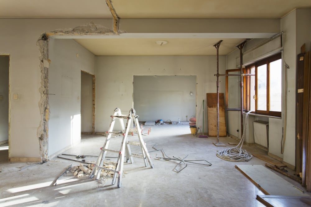 Interior photography. Apartment not renovated, room before renovation - Apartment not renovated, room before renovation