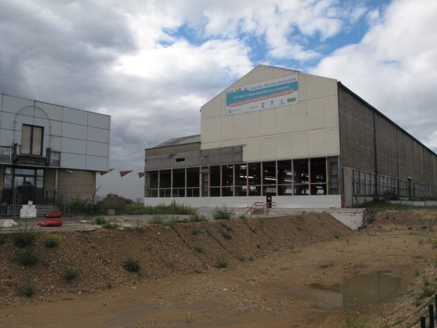 ©PHOTOPQR/LE PARISIEN/MEHDI GHERDANE ; 16/09/2013. L'ENSEIGNE DE PRET-A-PORTER PRIMARK DEBARQUE DANS LA HALLE SULZER DE MANTES-LA-VILLE YVELINES (MaxPPP TagID: maxnewsworldthree328267.jpg) [Photo via MaxPPP] - PRIMARK VIENT A SULZER - PRIMARK VIENT A...