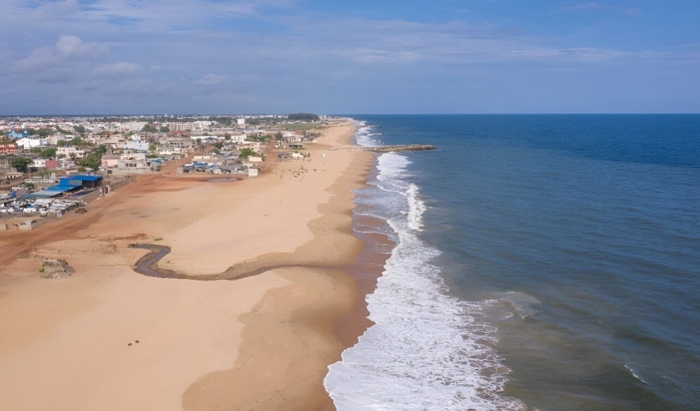 Dans certains pays comme le Togo et le Bénin, le recul du littoral atteint jusqu’à 2 mètres par an.