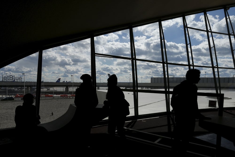 Les prêts chinois ont ainsi aidé à financer la construction de centres de données en Virginie, de terminaux à l'aéroport John F. Kennedy à New York...