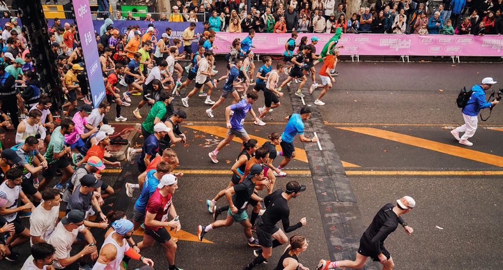 Quantité de courses moins réputées que le légendaire marathon de Paris ou le trail nocturne SaintéLyon, disputé ce dimanche 23 novembre, vivent un âge d’or dans le pays.