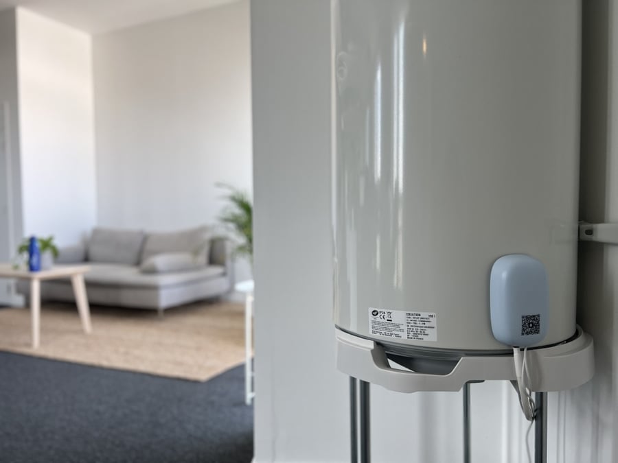 Spécialisée dans les solutions intelligentes pour la gestion de l’énergie, Elax Énergie a fait le choix de produire ses thermostats connectés en Bretagne grâce à un partenariat avec Novatech Industries.