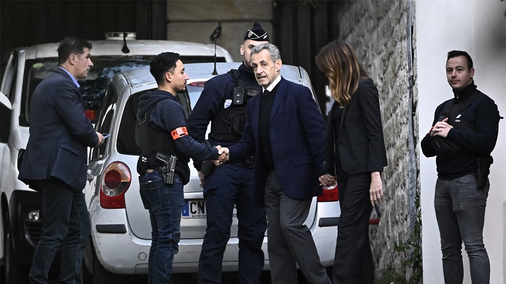 Mercredi 10 décembre sortira aux éditions Fayard « Le journal d'un prisonnier», retraçant le quotidien de Nicolas Sarkopzy à la prison de la Santé.