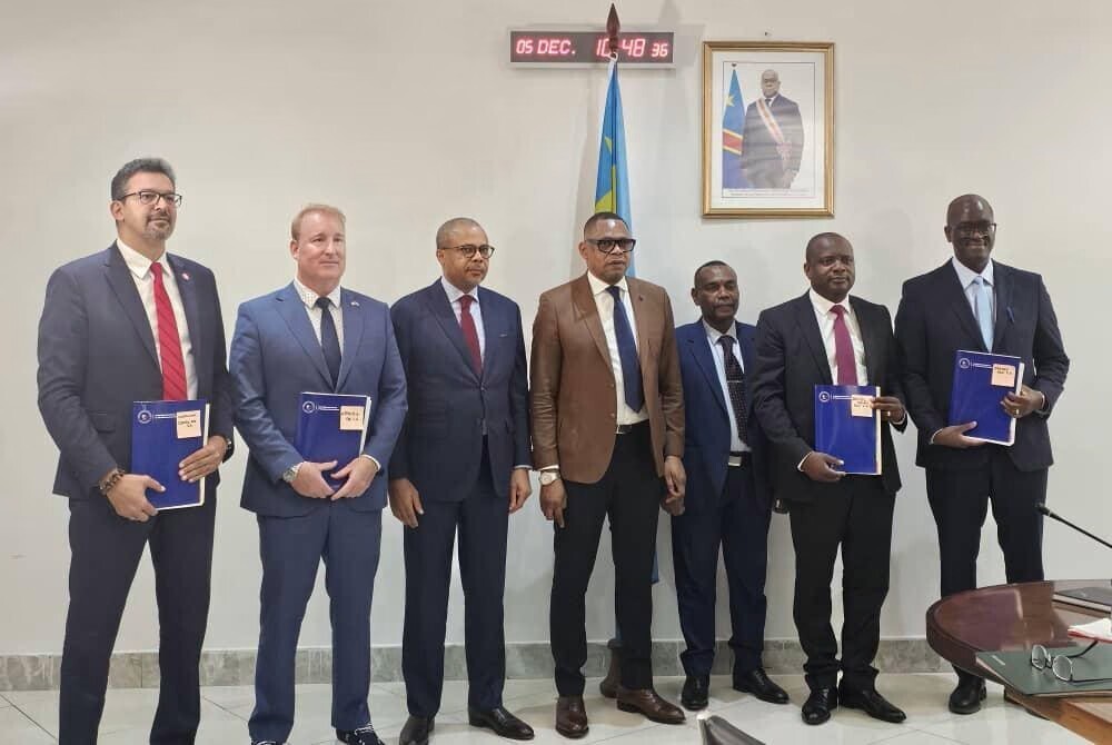 Remise officielle des licences unifiées aux opérateurs télécoms, le vendredi 5 décembre 2025.