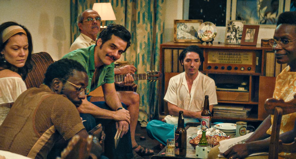 L’Agent secret, de Kleber Mendonça Filho, avec Wagner Moura, Gabriel Leone, Maria Fernanda Cândido, Carlos Francisco, Udo Kier. 2h39. Sortie mercredi