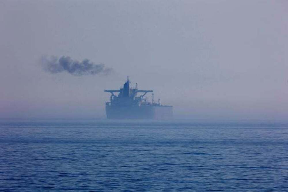 Le pétrolier "Eventin" de la flotte fantôme russe, en face de Sassnitz, Allemagne, en avril 2025.