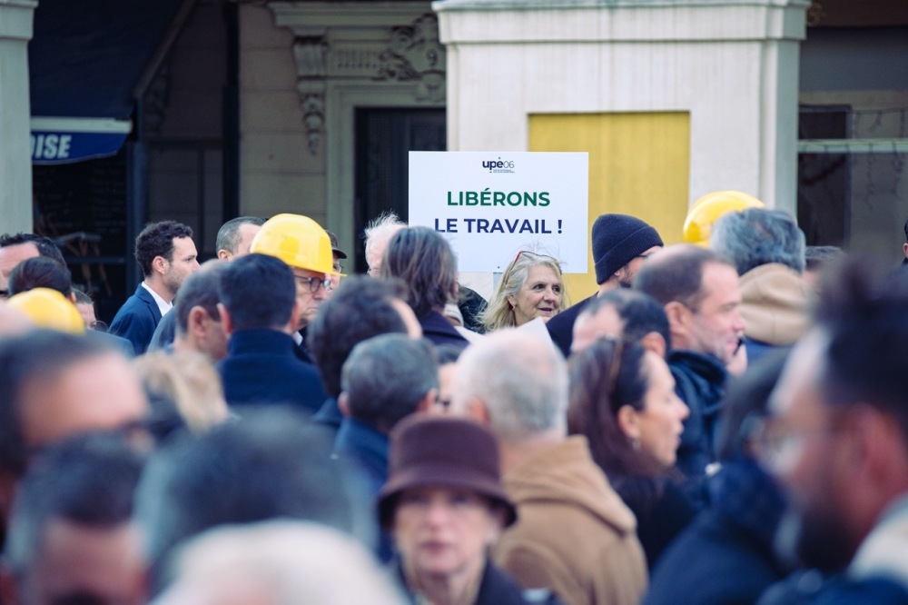 A Toulon il y a quelques jours et à Nice ce 15 décembre, elles étaient respectivement 28 et 17 fédérations professionnelles à être mobilisées.