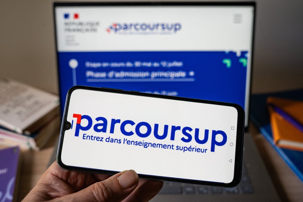 La plateforme Parcoursup ouvre aujourd'hui et dévoile aux lycéens les 25 000 formations proposées pour la rentrée 2026.