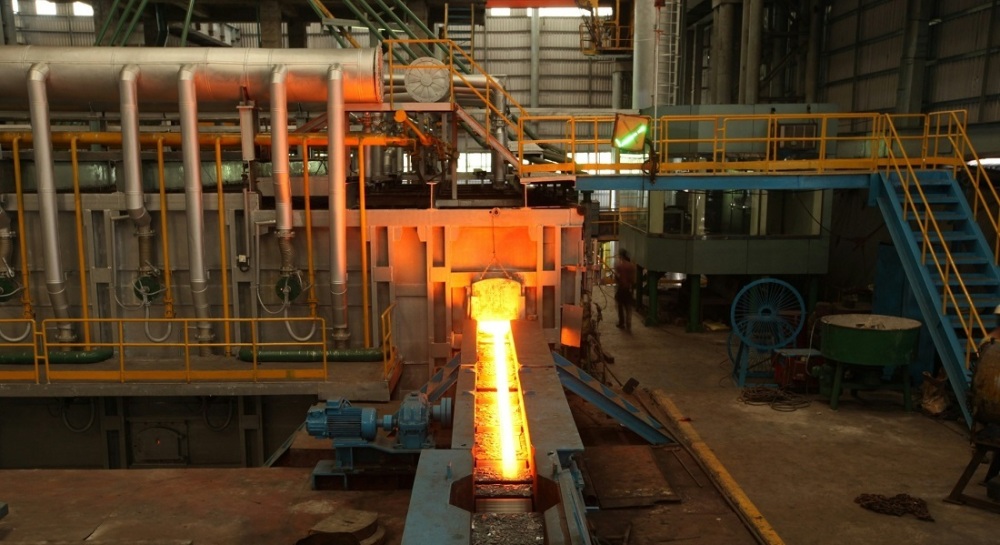 La fonderie d'aluminium Mozal est présentée par South32 comme le plus grand employeur industriel au Mozambique.
