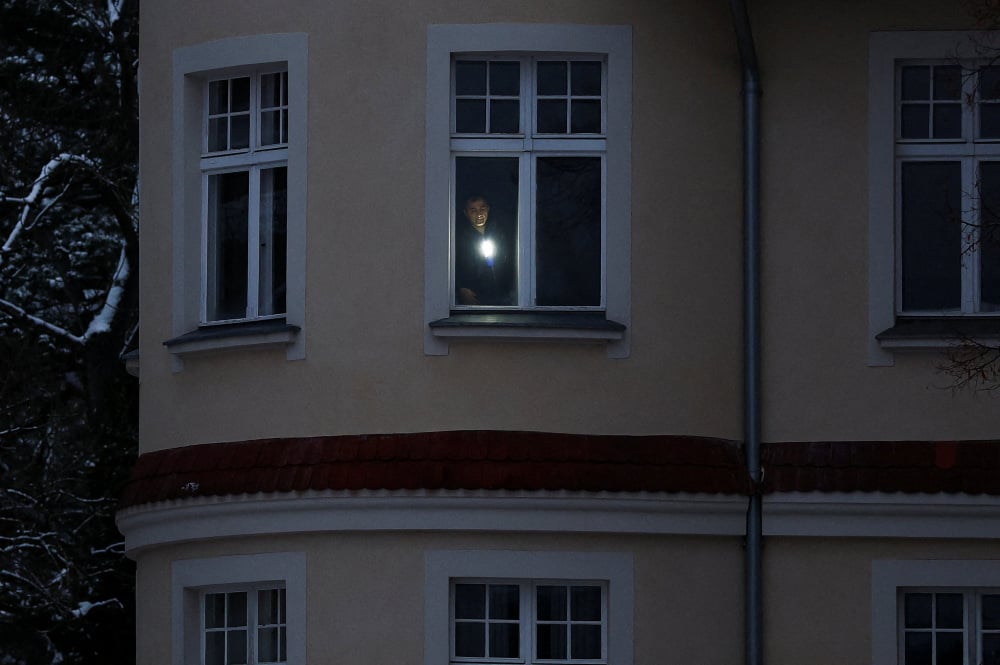 Depuis samedi, des dizaines de milliers de foyers et d'entreprises sont privés d'électricité à Berlin.