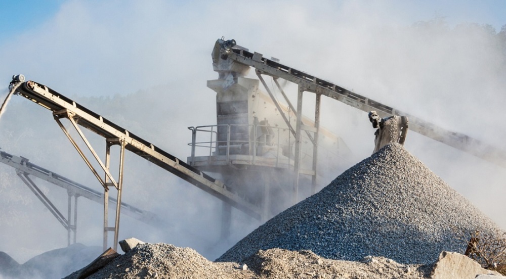 Les grands groupes miniers cherchent à se consolider dans des industries extractives en pleine recomposition avec la transition énergétique.