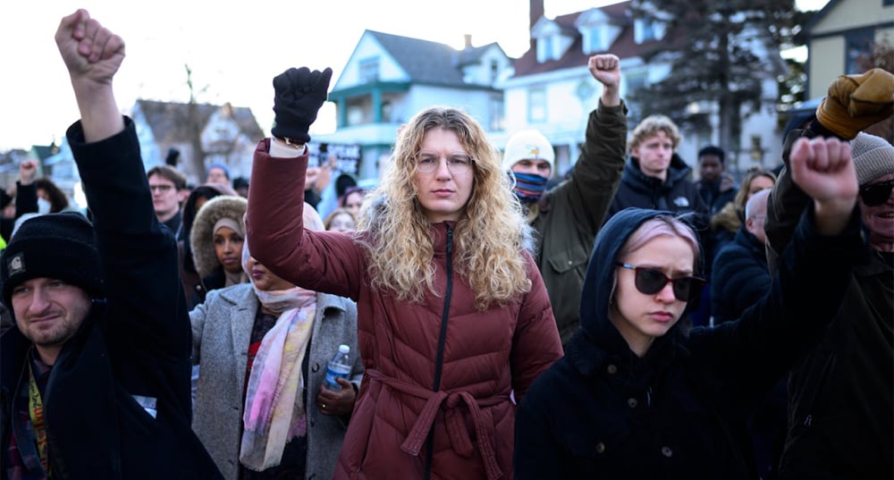 À Minneapolis, les habitants se mobilisent après le meurtre de Renee Nicole Good par les agents de l'ICE, mercredi 7 janvier.