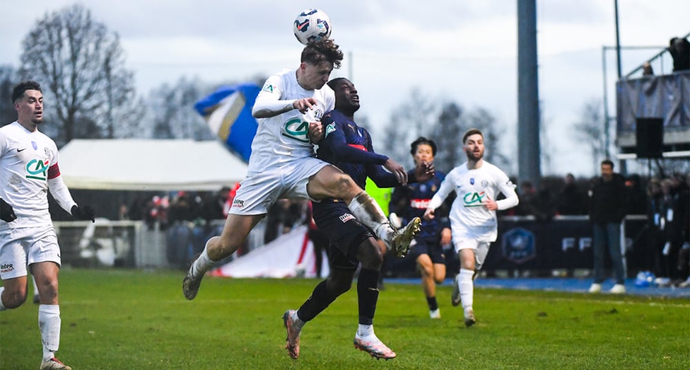 Loic Herrmann, joueur du Mutzig, lors du match de Coupe de France opposant son club à Reims au Parc des Sports de Molsheim, le 22 décembre 2024.