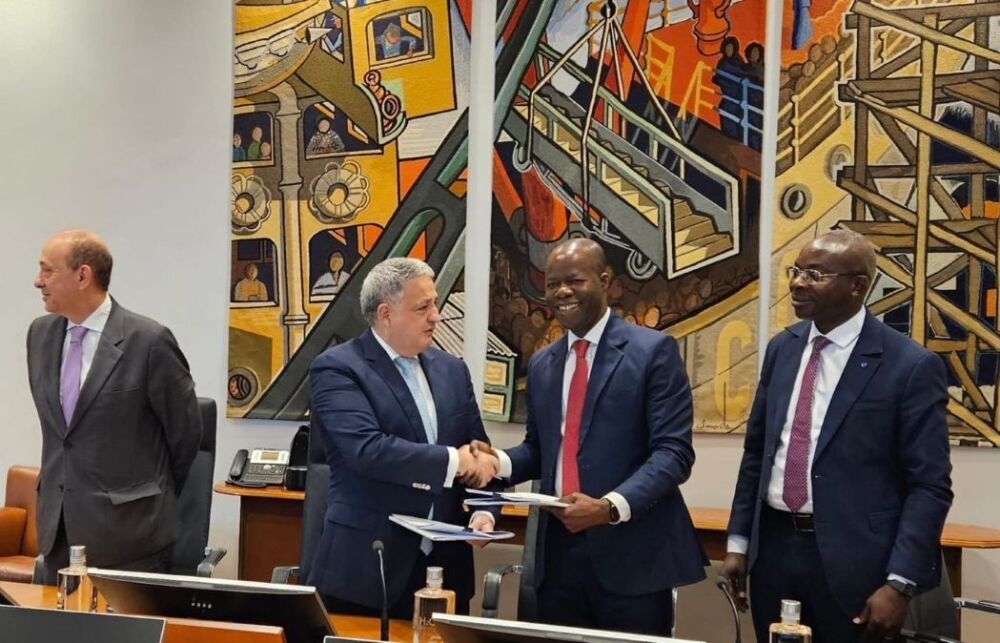 Cérémonie officielle d’acquisition de la Banco Comercial do Atlântico (BCA) par le groupe Coris, le 15 janvier à Praia (Cap-Vert).