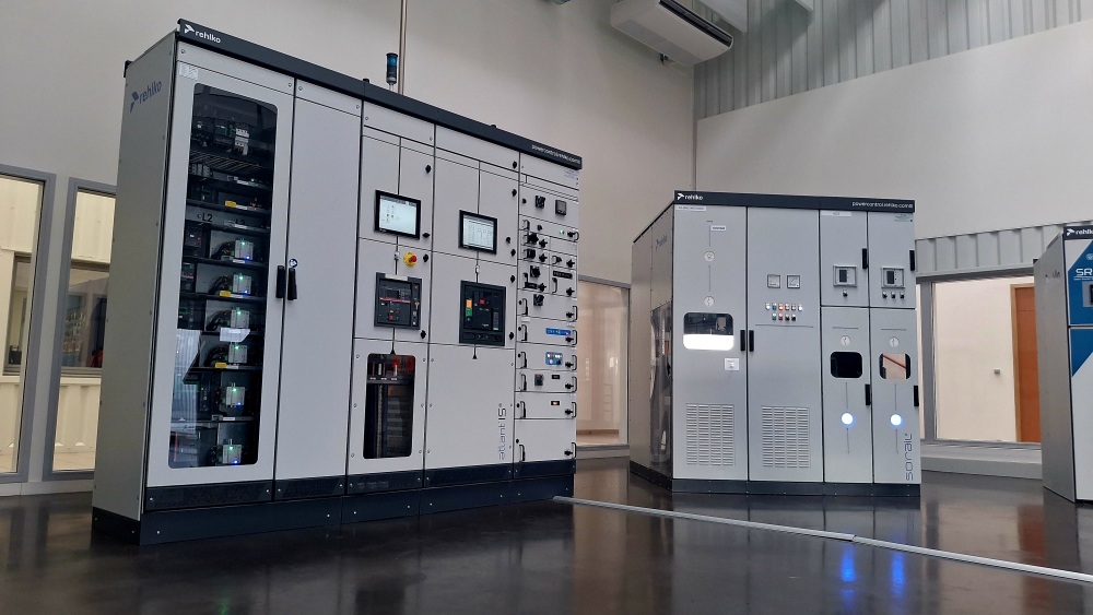 Rehlko Power Control & Distribution revendique la plus grande usine de tableaux électriques en France et la place de deuxième constructeur national, derrière le groupe Itec basé à Angers.