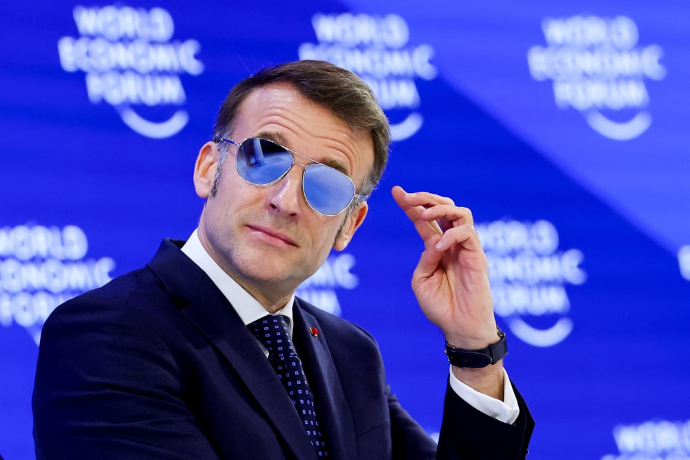 Emmanuel Macron a appelé l'Europe à répondre aux menaces de Donald Trump.