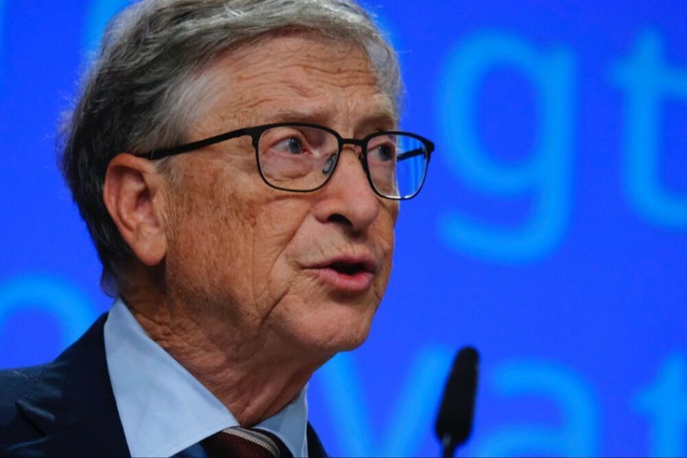 Bill Gates, entrepreneur et philanthrope, figure mondiale de la tech et de la santé.