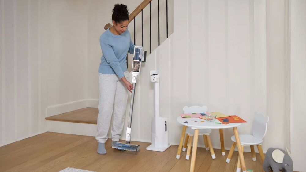 Léger, puissant et facile à utiliser, cet aspirateur sans fil Shark est conçu pour simplifier le ménage