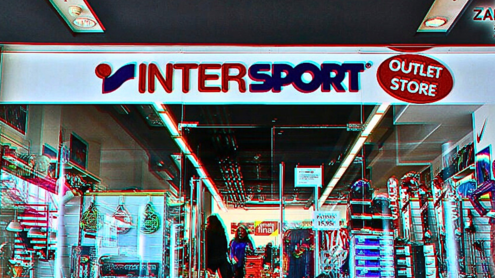Intersport a été condamné pour avoir transmis les données de membres de son programme de fidélité à un réseau social à des fins de ciblage publicitaire.