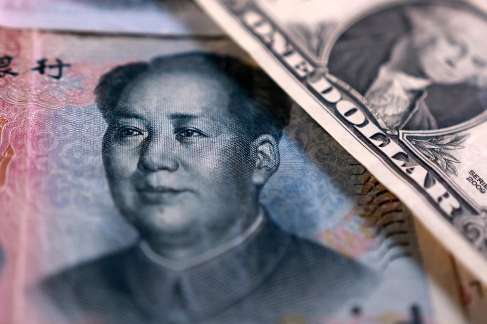 Depuis les années 2000, la part du dollar dans les réserves de change a diminué, au profit d'autres devises.