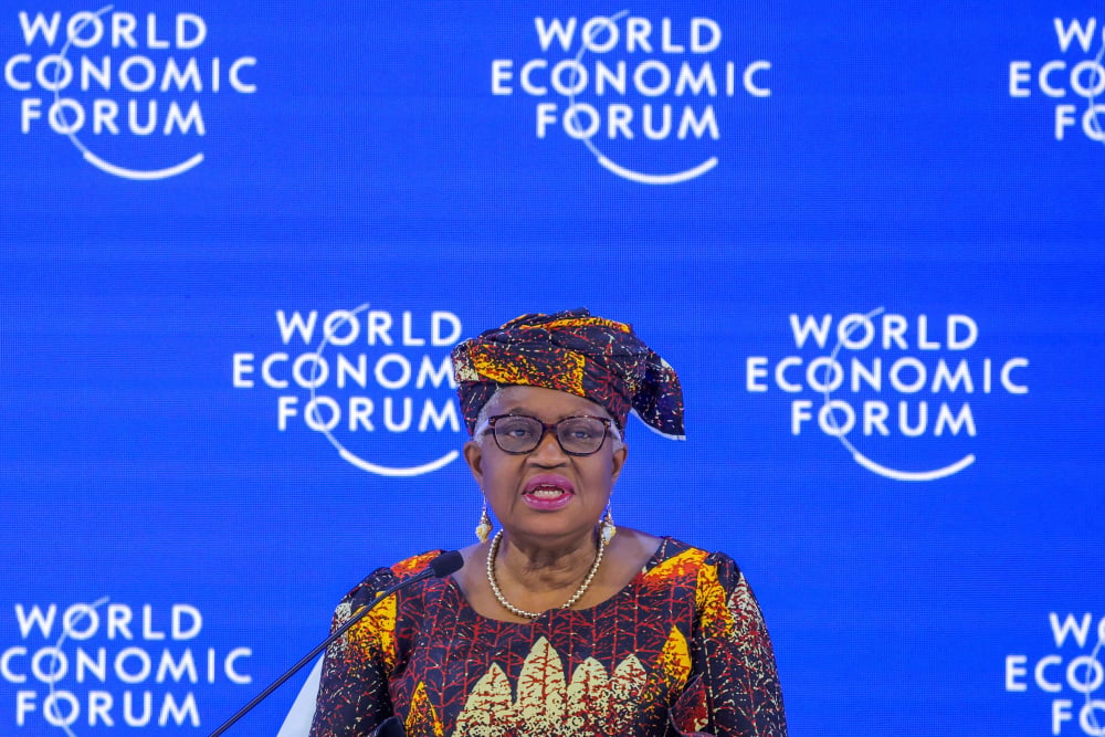 La directrice générale de l'Organisation mondiale du commerce (OMC), Ngozi Okonjo-Iweala, au Forum économique mondial de Davos, le 23 janvier 2026.