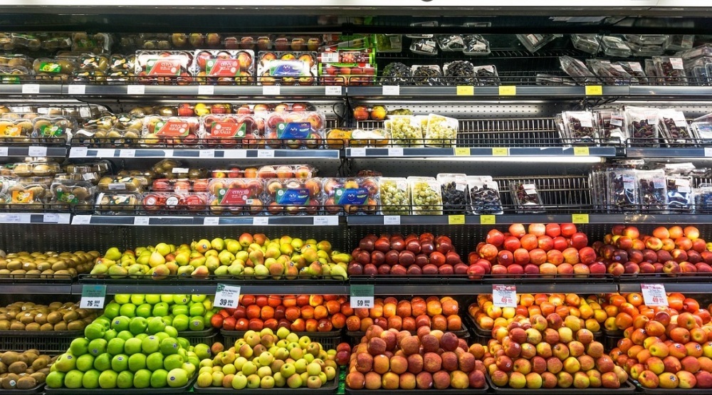 Les principaux produits exportés par l’Afrique du Sud comprennent des agrumes, des raisins, des noix, des pommes, de la laine, des poires, du maïs, du vin, du sucre et des avocats.