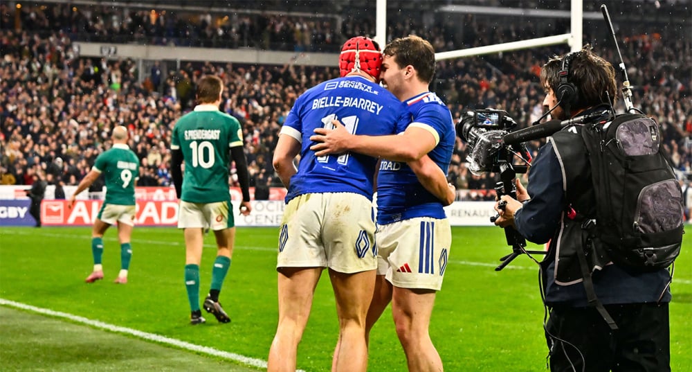 Louis Bielle-Biarrey et Antoine Dupont lors du match du Guinness Six Nations 2026 entre la France et l’Irlande au Stade de France, le 5 février 2026.