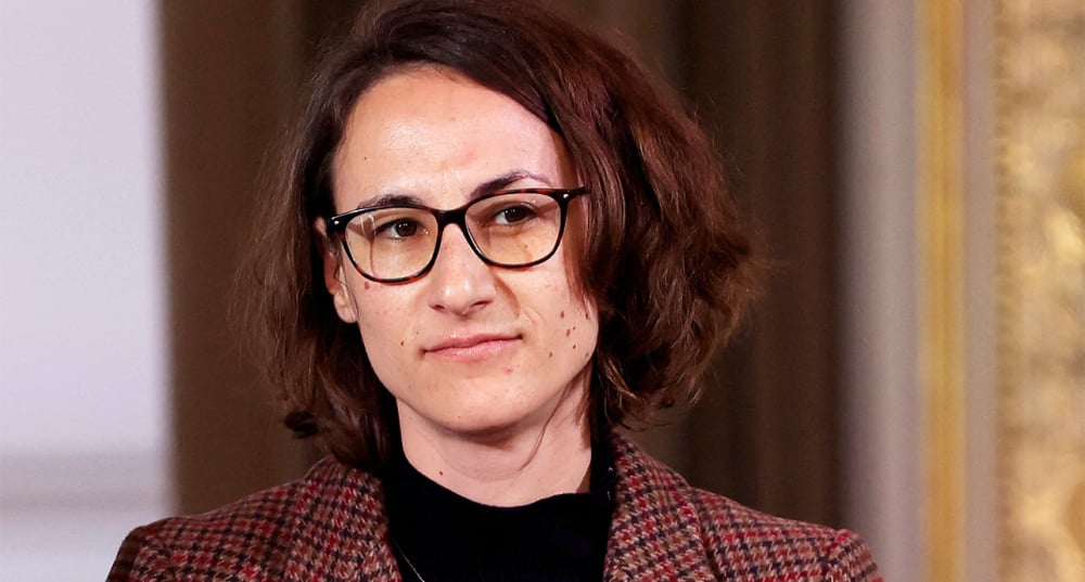 Claire Thoury bénéficie de nombreux soutiens dans le monde syndical, mutualiste et associatif, faisant d'elle une favorite pour le scrutin.